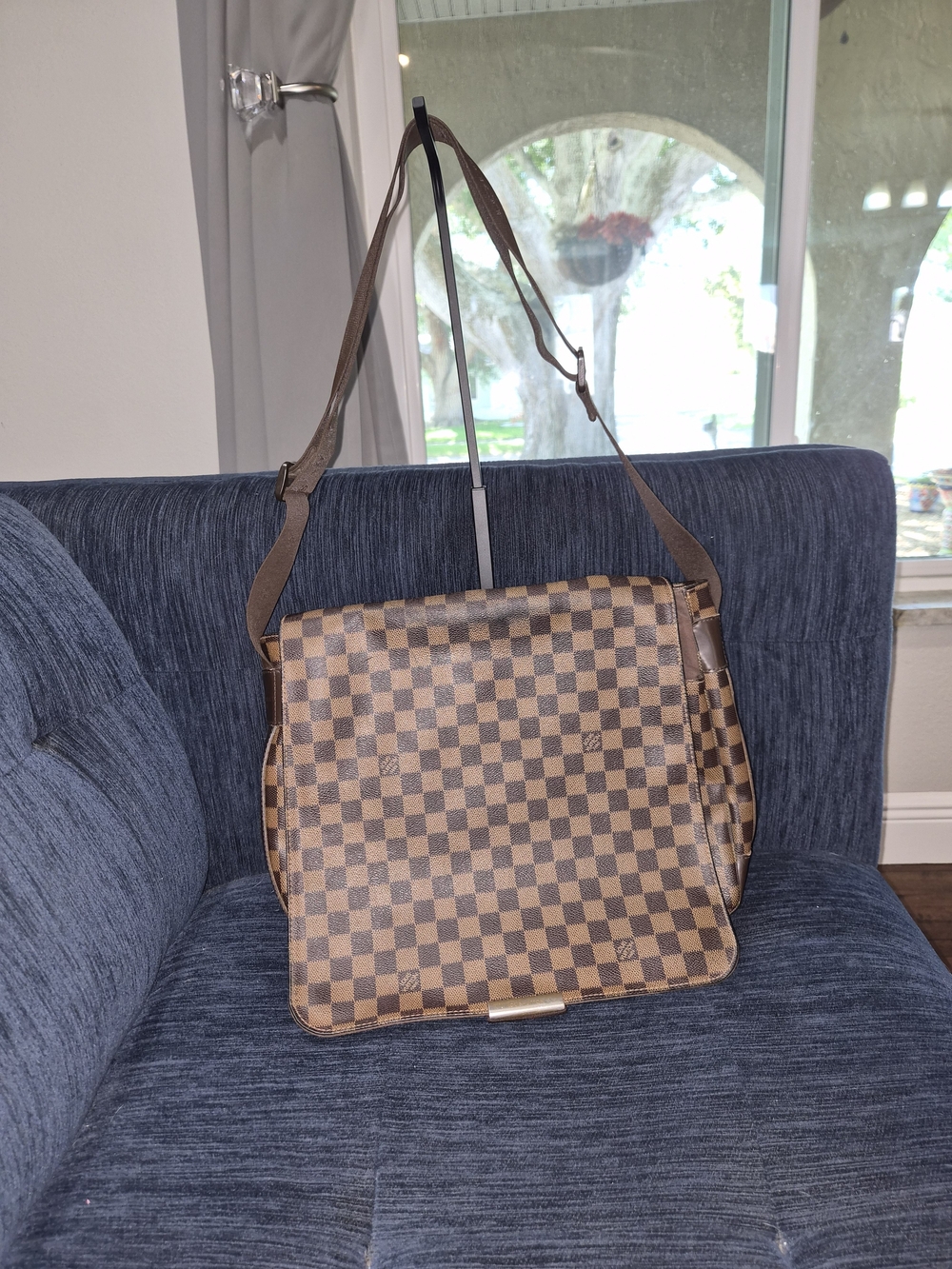 Authentic Louis Vuitton Bastille Messenger Bag Damier Ebene Crossbody Laptop